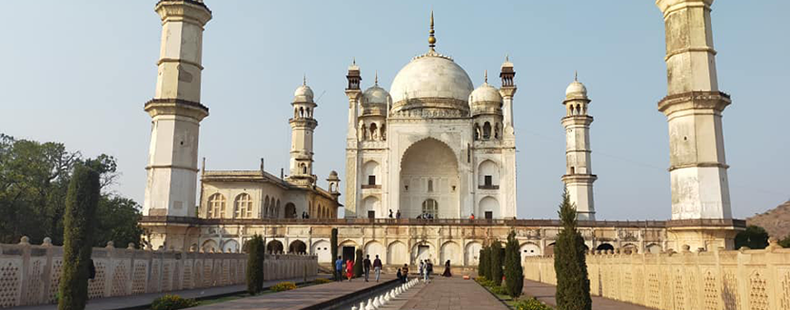 Bibi Ka Maqbara tomb ; Bibi Ka Maqbara ; Aurangabad ; Maharashtra ; India ;  Asia Stock Photo - Alamy